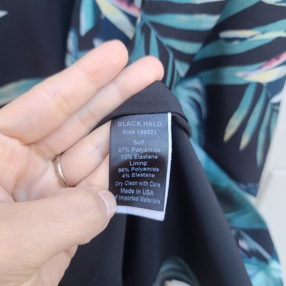 Black Halo | Nora Tropical Leaf Sheath Dress Size 2 - Picture 7 of 14